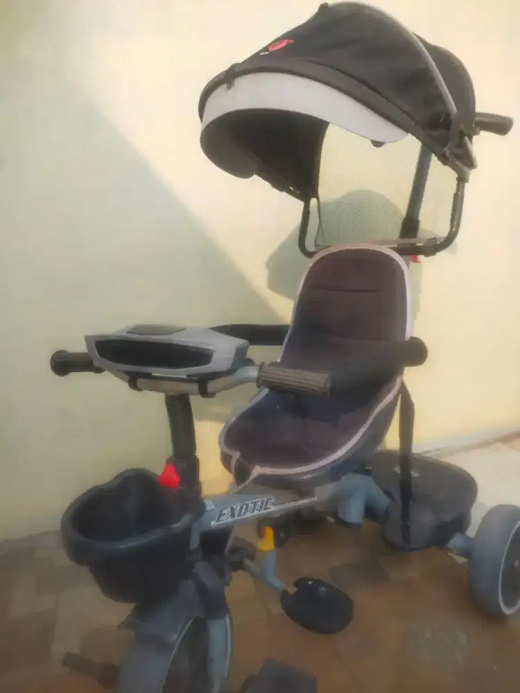 Sepeda roda tiga Family