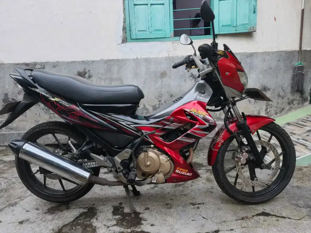 Suzuki Satria F 150 tahun 2012 Barang istimewa