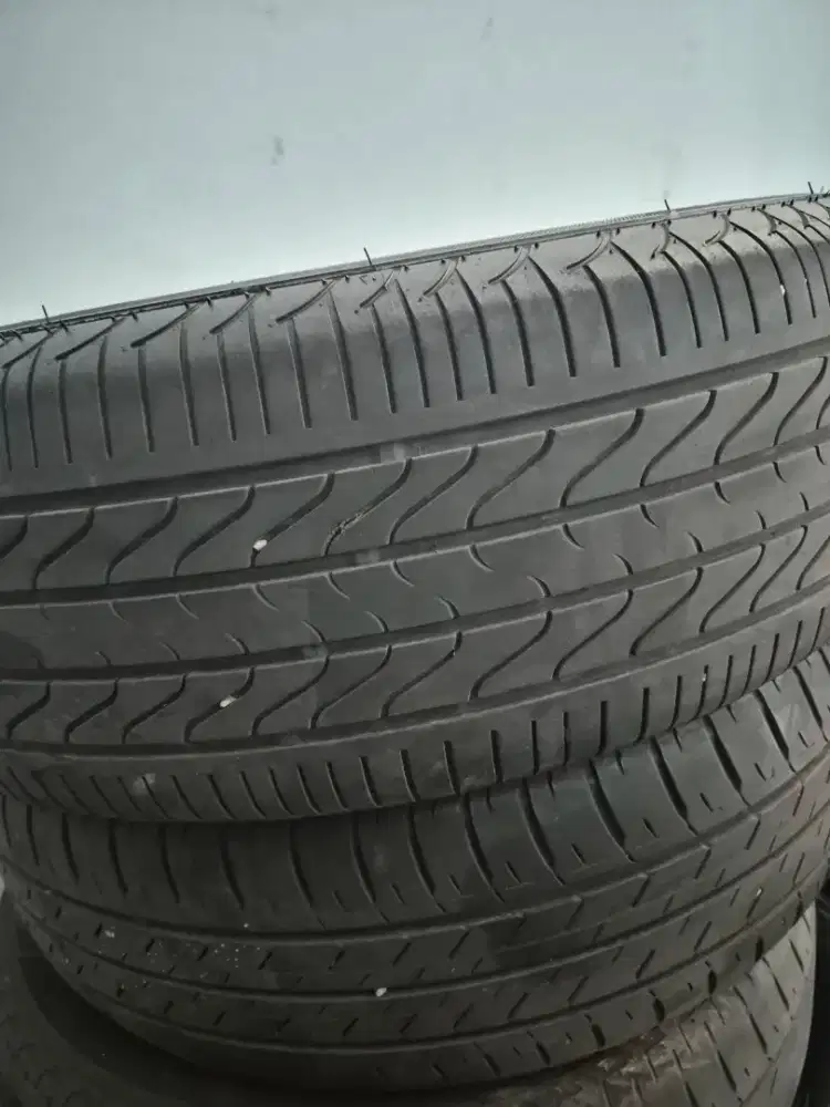 Ban 205/65 R16 Accerela Kondisi 70%