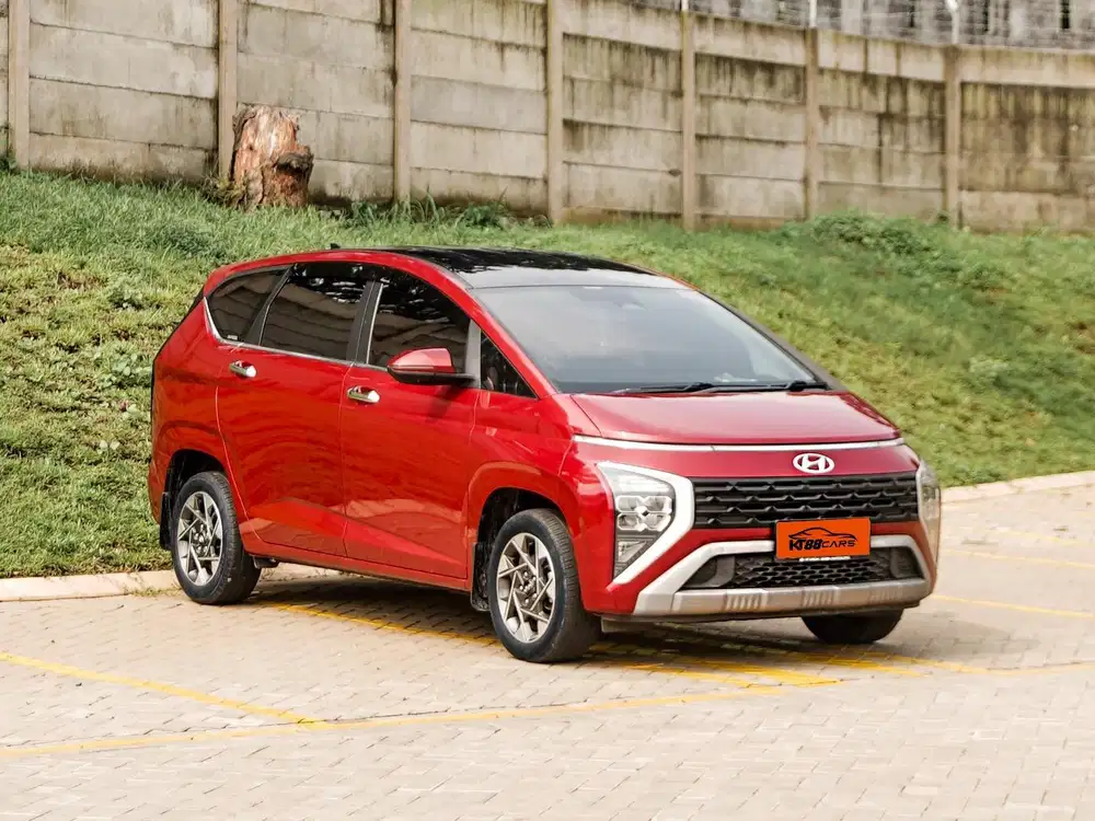 Hyundai Stargazer Prime AT 2023 Merah