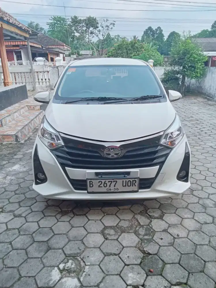 Di jual mobil calya 2020