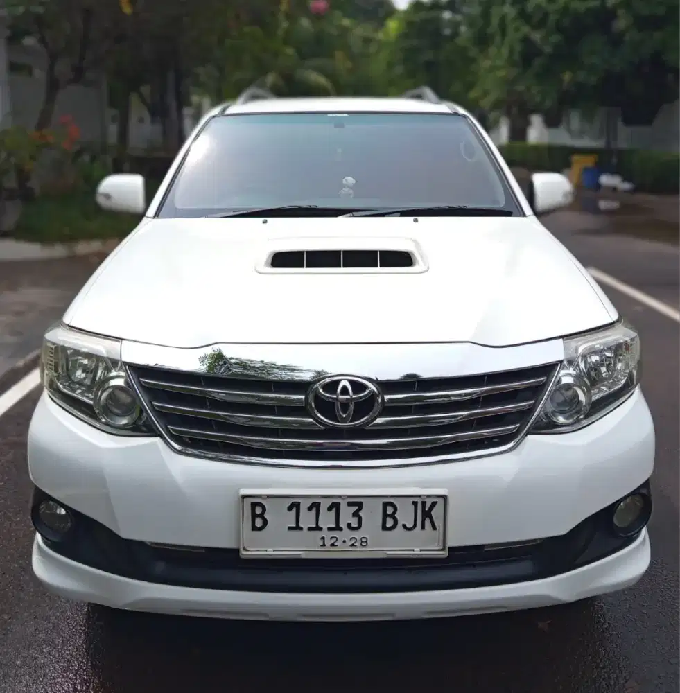 Toyota New Fortuner 2.5 G VNT Turbo AT Diesel 2013 Putih Istimewa Skli