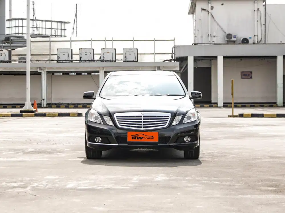 MERCEDES BENZ E250 CGI blue eficiency