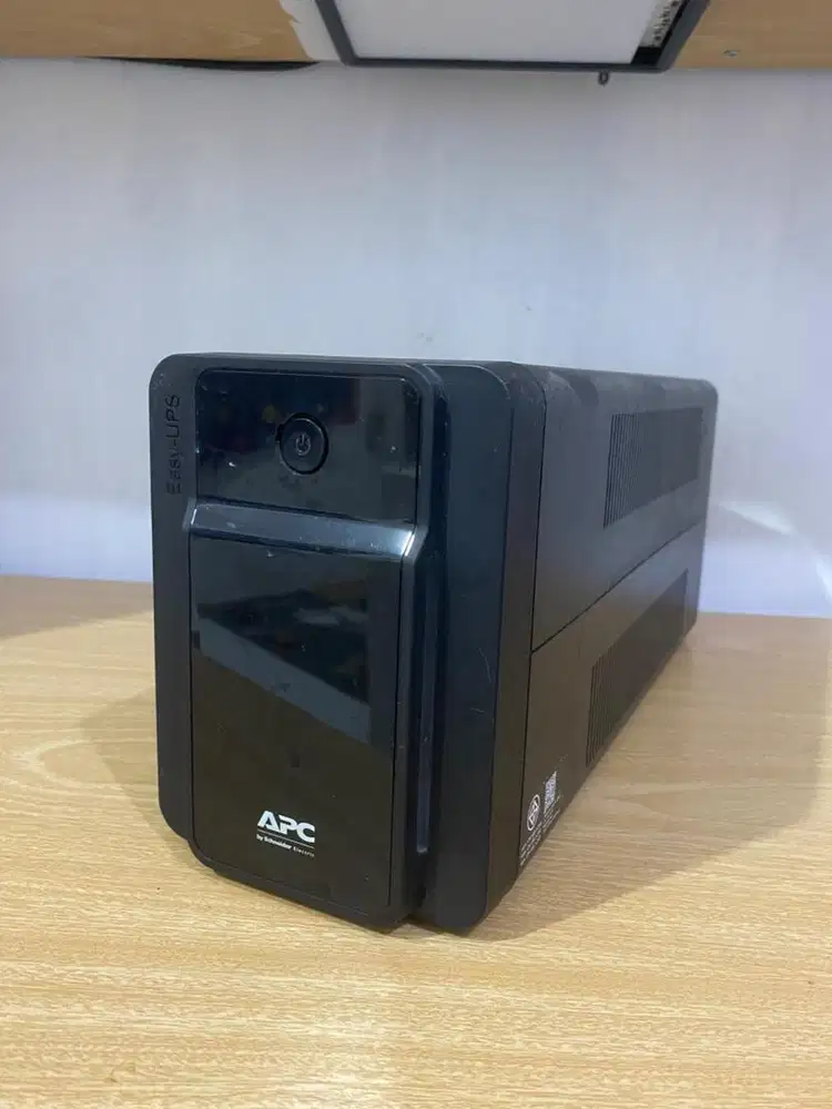 UPS Power Supply APC BVX 900VA 480W