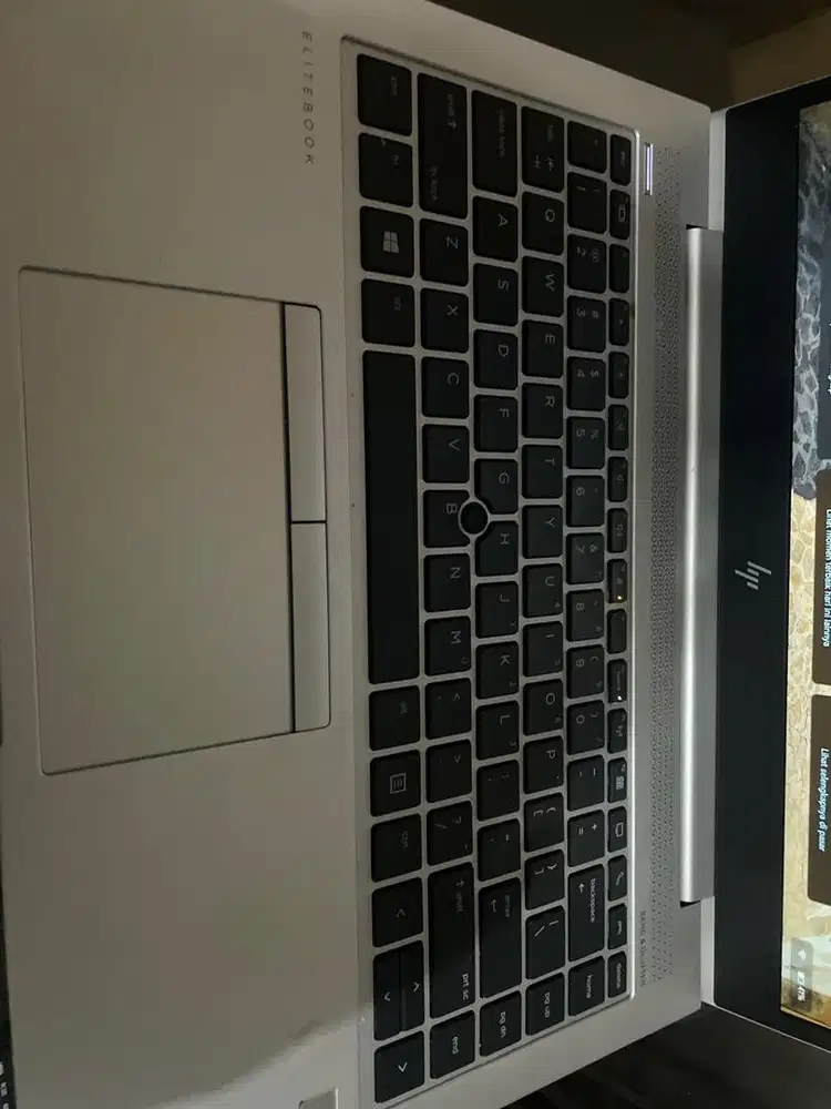 Laptop Elitebook HP kondisi mulus ra ram 16 giga rom 120 giga