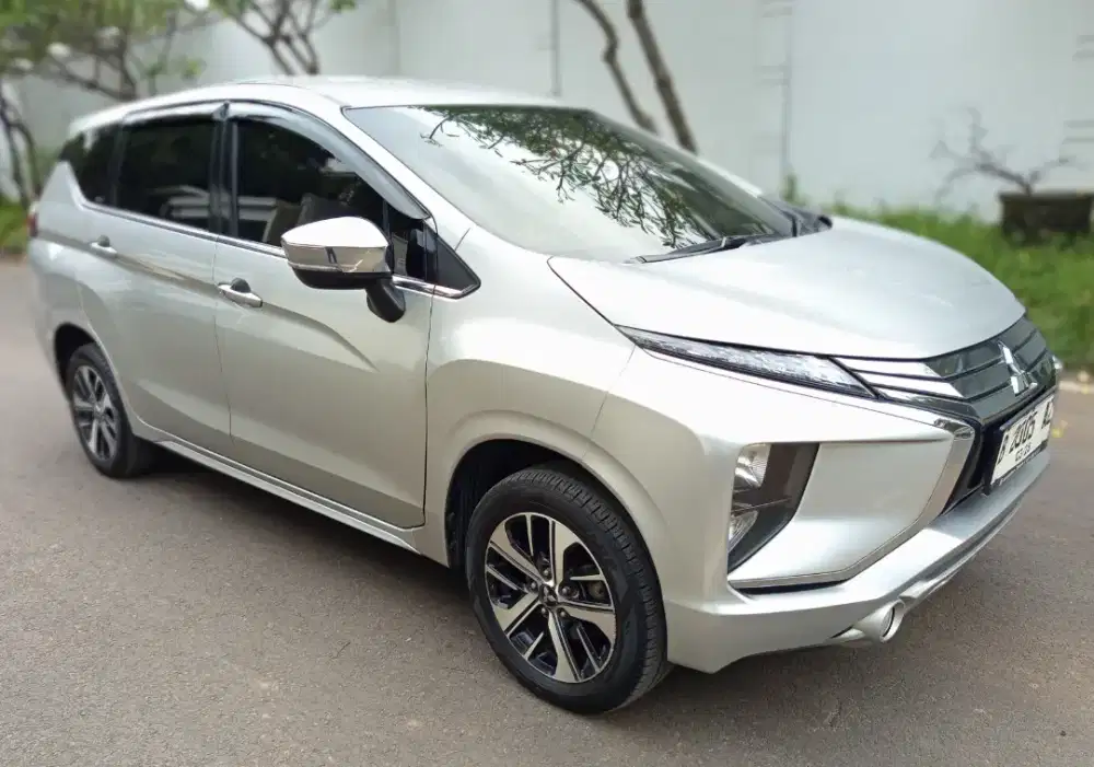 Mitsubisihi Xpander 1.5 Sport AT 2018 Silver Istimewa Skali Sgt Trawat