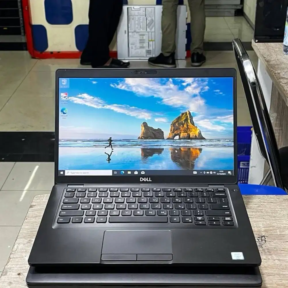 laptop dell latitude 5400 intel core i7 gen 8 bergaransi DL-VN