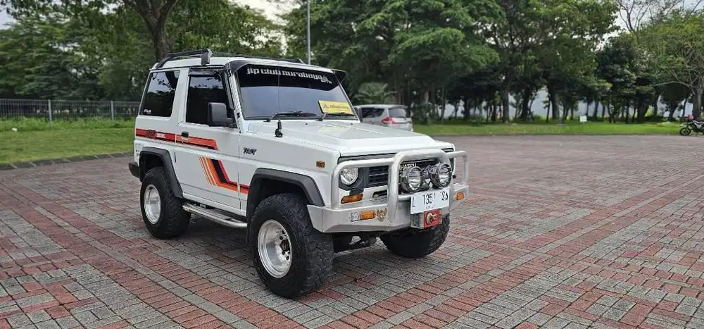 Taft GT F70 4x4 th 1989 Original Cat dan Interior,Full Option& Audio