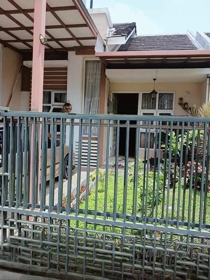 Rumah di jual siap huni di cibubur country