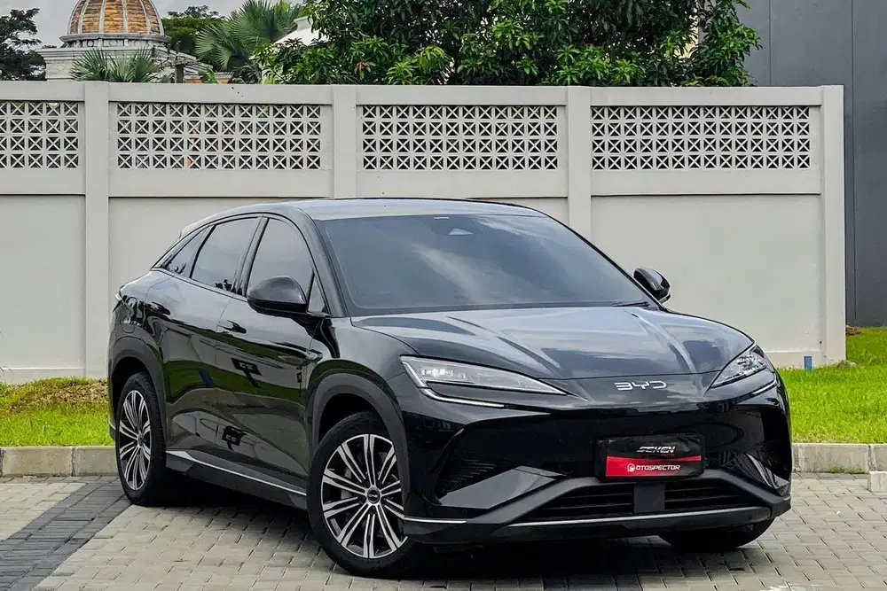 BYD Sealion 7 Premium Listrik Sunroof Panoramic AT Matic 2025 Hitam.