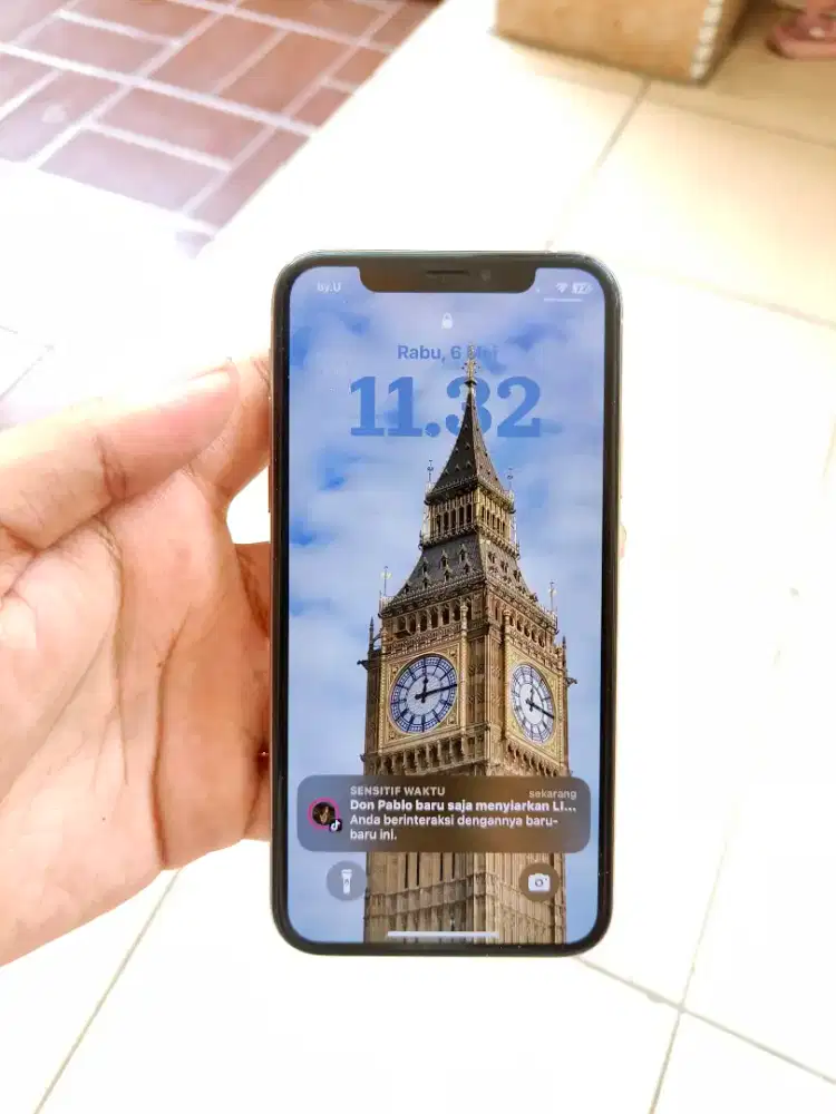 iPhone xs 64gb Regist