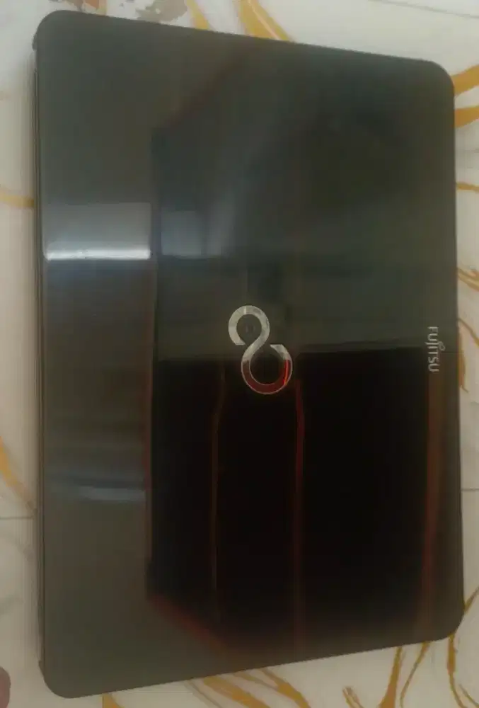 Laptop Fujitsu intel core i3
