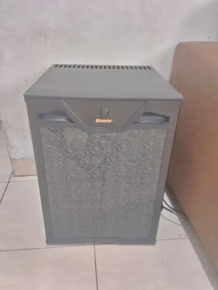 Kulkas mini merk krisbow
