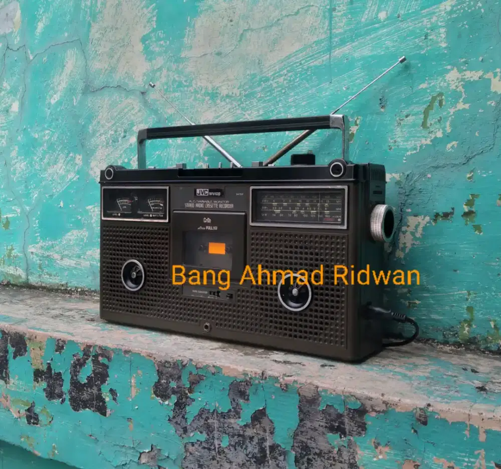 FM AM SW radio tape kaset pita antik jadul kuno tua klasik boombox JVC
