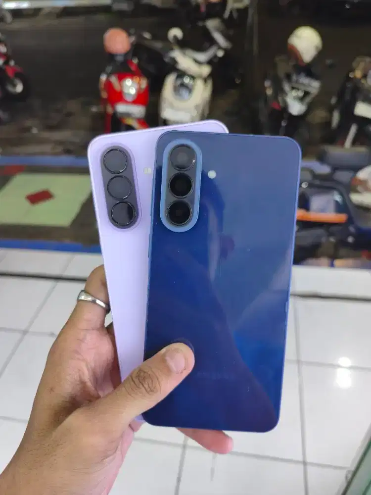 SAMSUNG A37 DAN A57