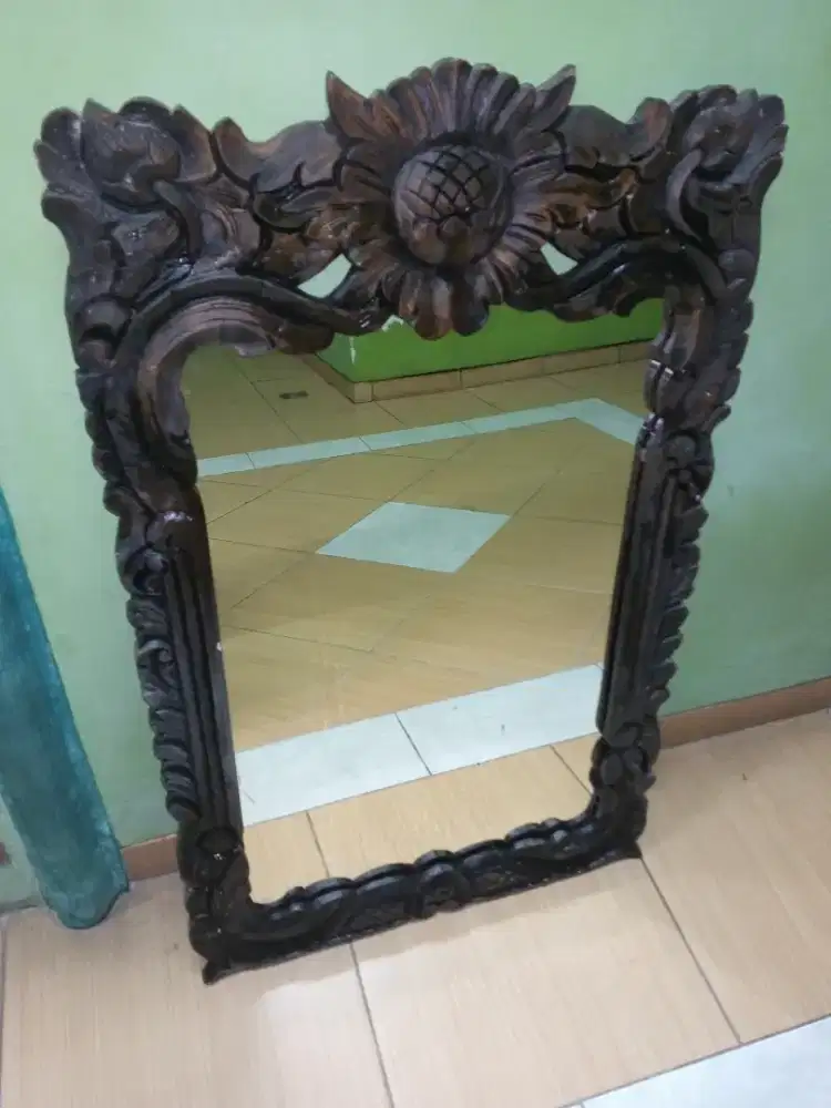 Cermin ukir Rp.125rb net