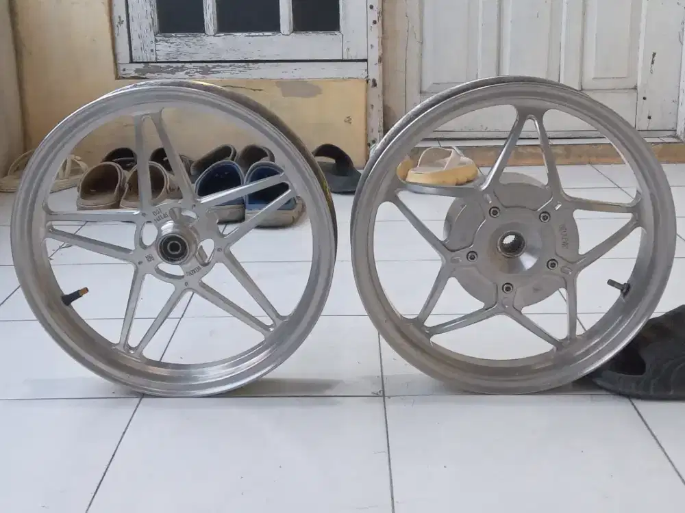 Velg Delkevic R14 Honda 110