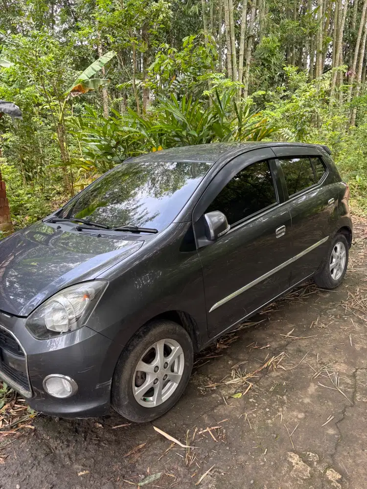 Jual ayla 2015 matic pajak on surat lengkap plat AA Magelang barang ok