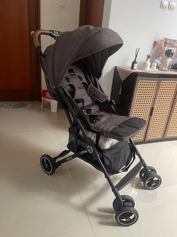 Stroler bayi bisa di lipat