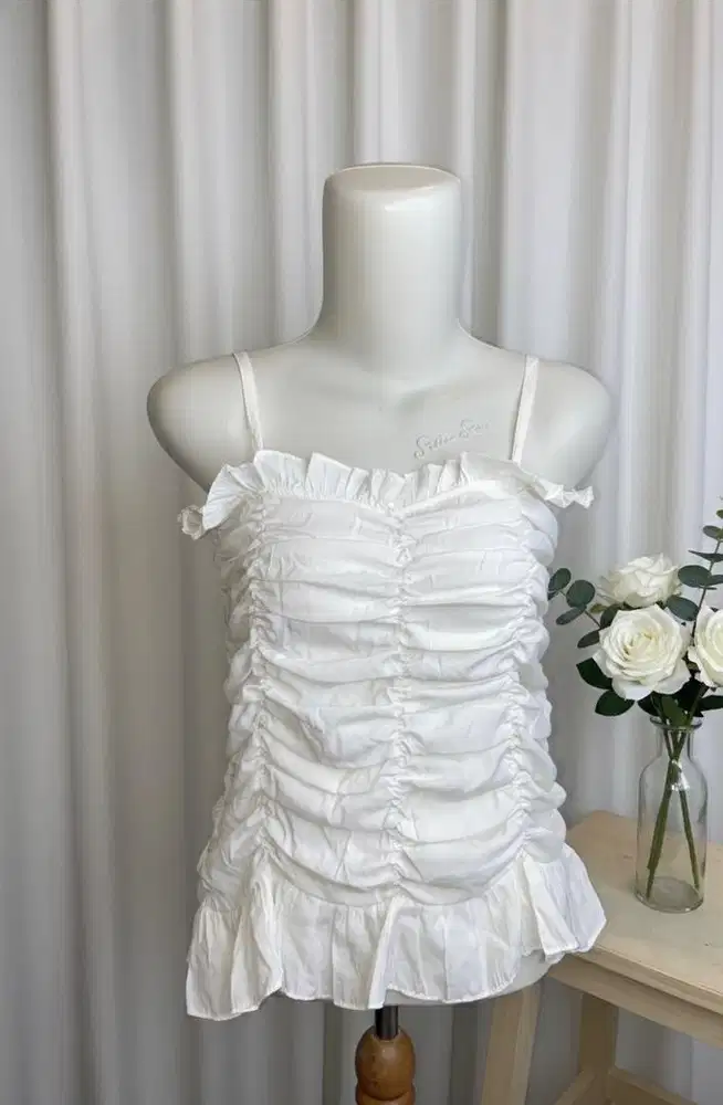 top rumbaa white