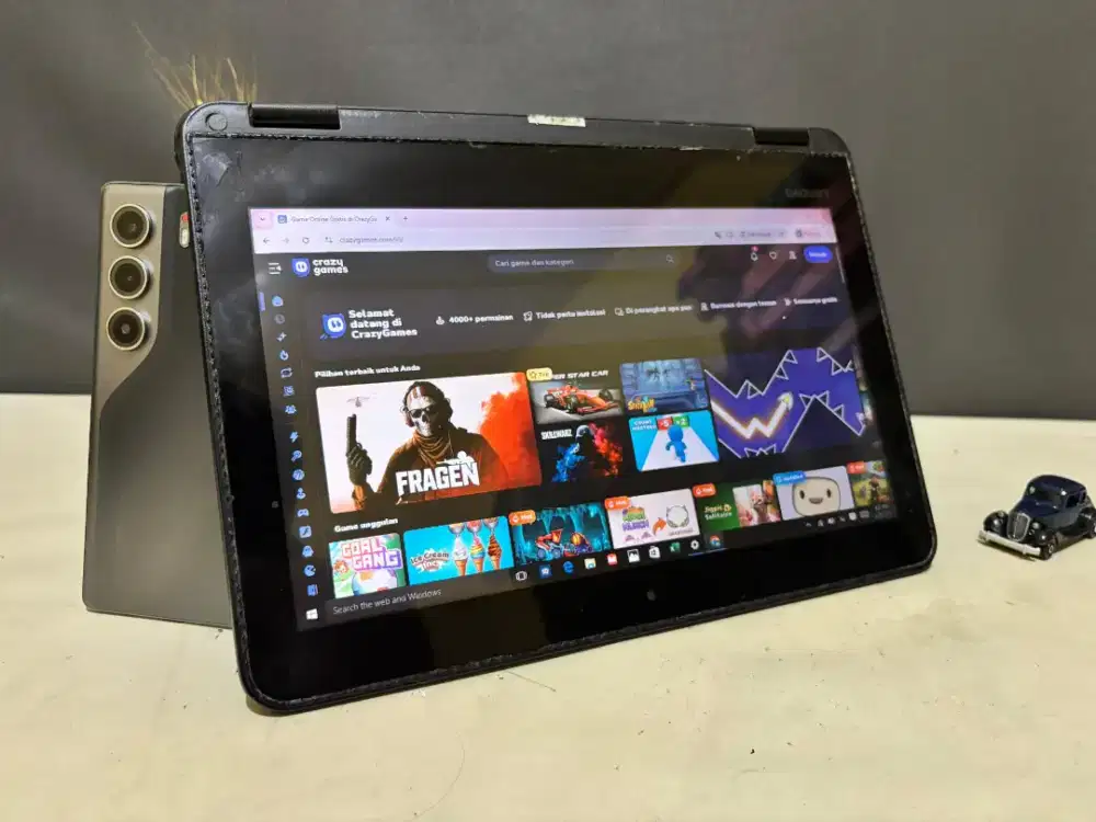 Laptop Lenovo 80UR Touchscreen Bisa Dilipat Celeron N3060 Ram 4Gb