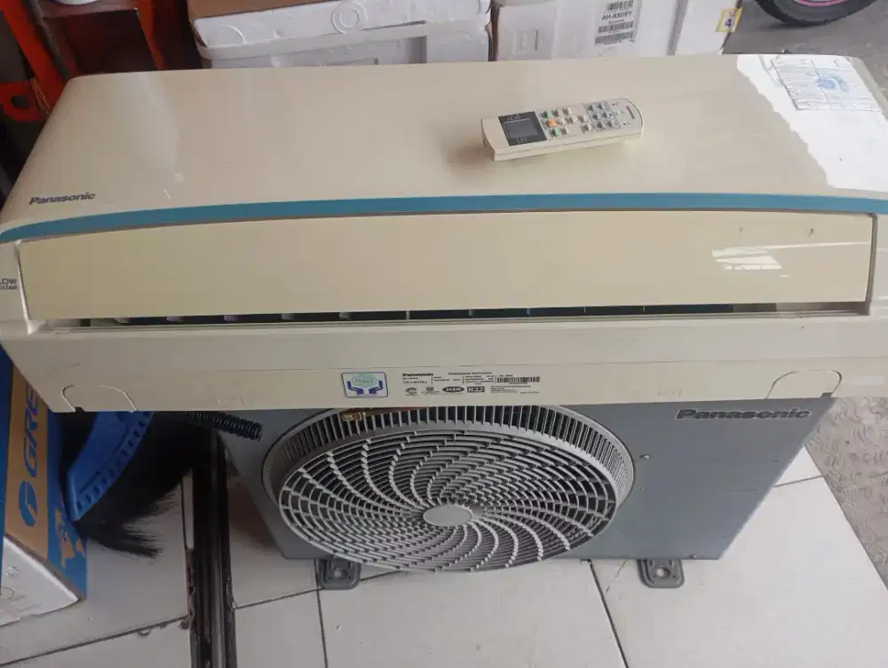 AC panasonic 1/2pk