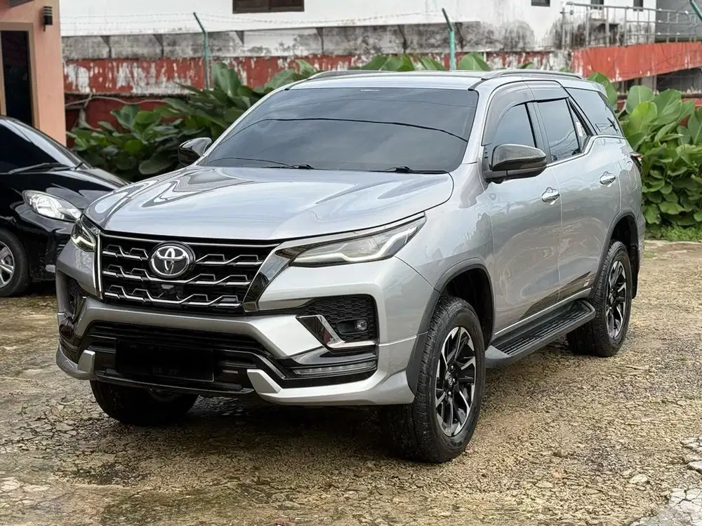 TERMURAH FORTUNER VRZ 2.8 GR MATIC 2022 Km 50rb tgn pertama