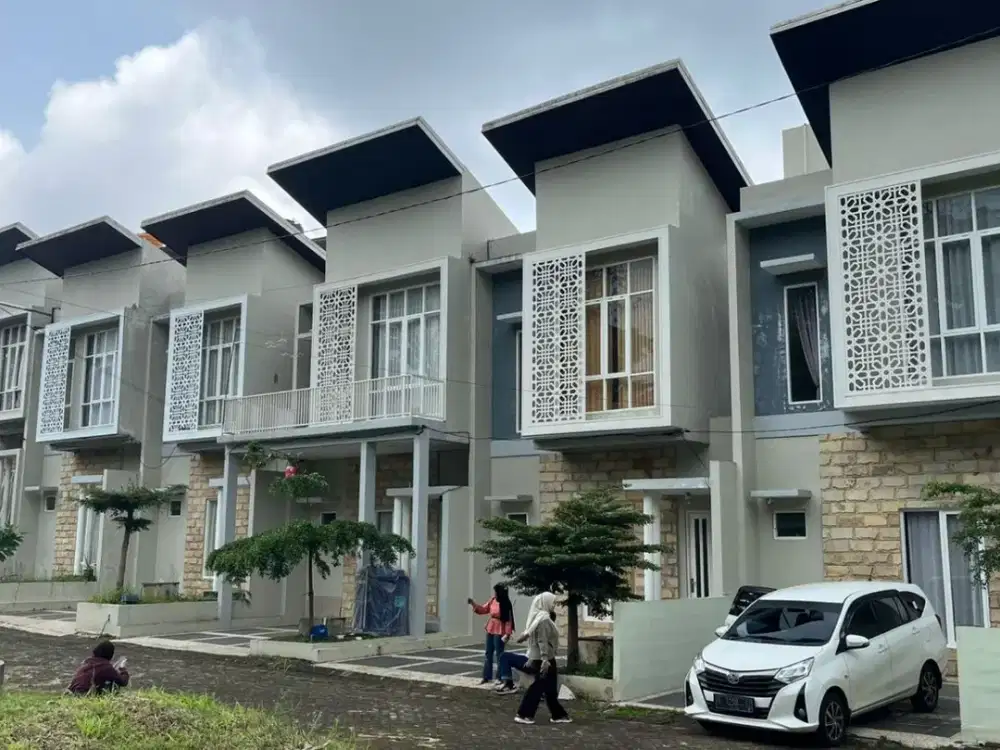 Villa Cantik dengan City Light View Batu Hanya 3 Menit ke BNS!