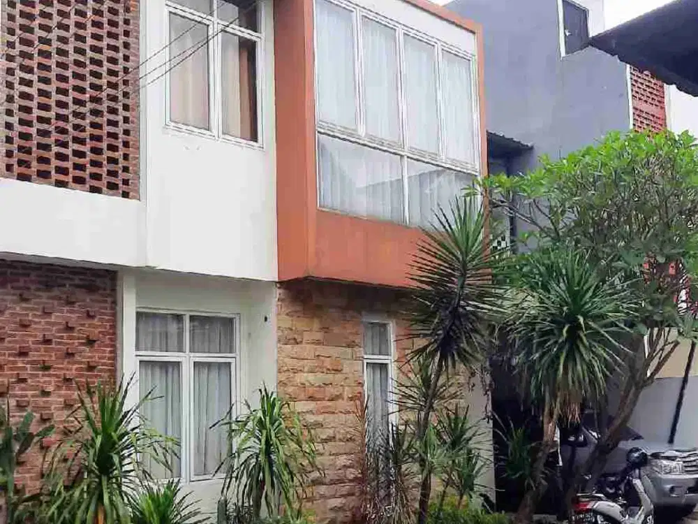 Rumah mewah murah dlm cluster kalisari Pasar Rebo Jaktim 1,35m