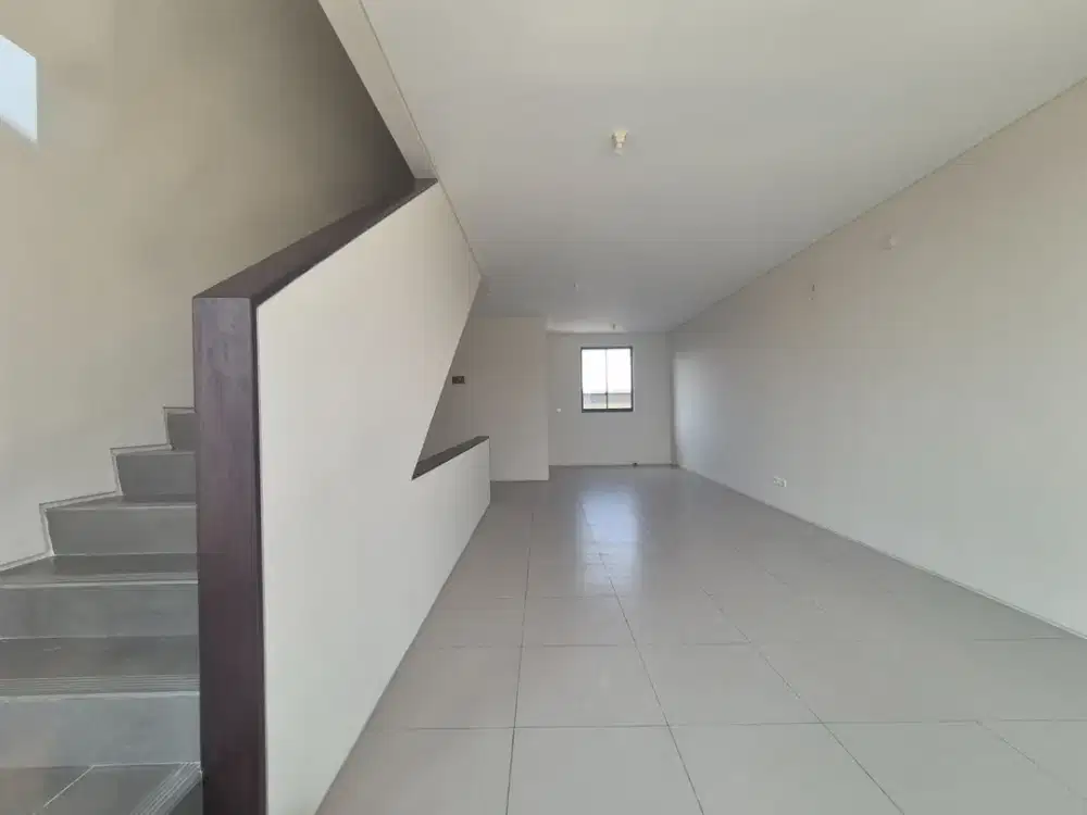 Cocok Untuk Segala Usaha, Disewakan Ruko Hanya lantai 2 Saja, Kota Baru Parahyangan, Bandung