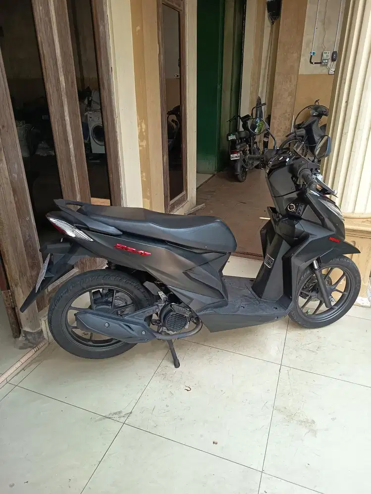 Beat deluxe hitam doff 2023 gbm
