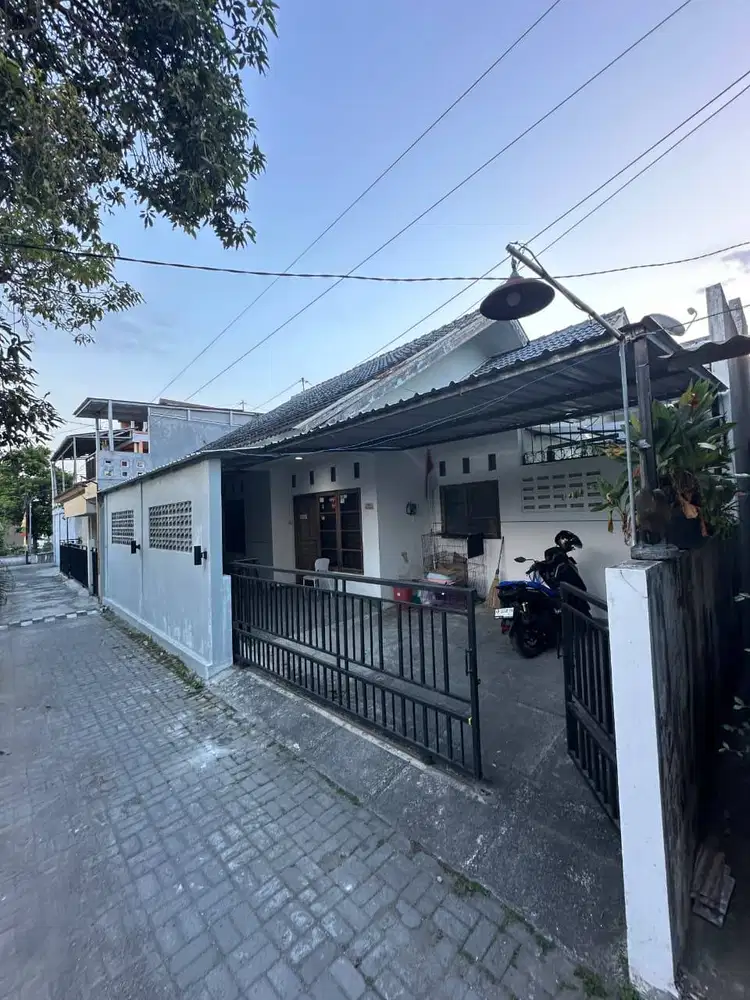 RUMAH JL. MONJALI, NANDAN LOKASI STRATEGIS DEKAT AKSES TOL (SHM+PBG)