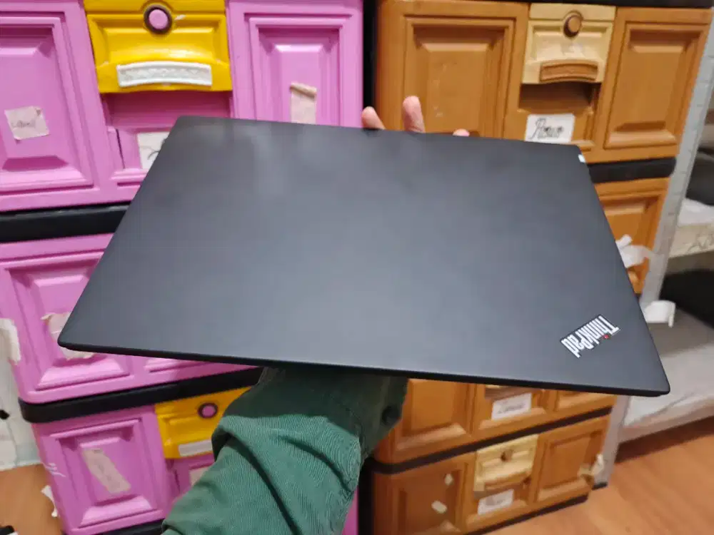 Laptop Desain Slim Thinkpad X13 Core i5 Gen 10 Ram 8 Ssd 256 Layar IPS