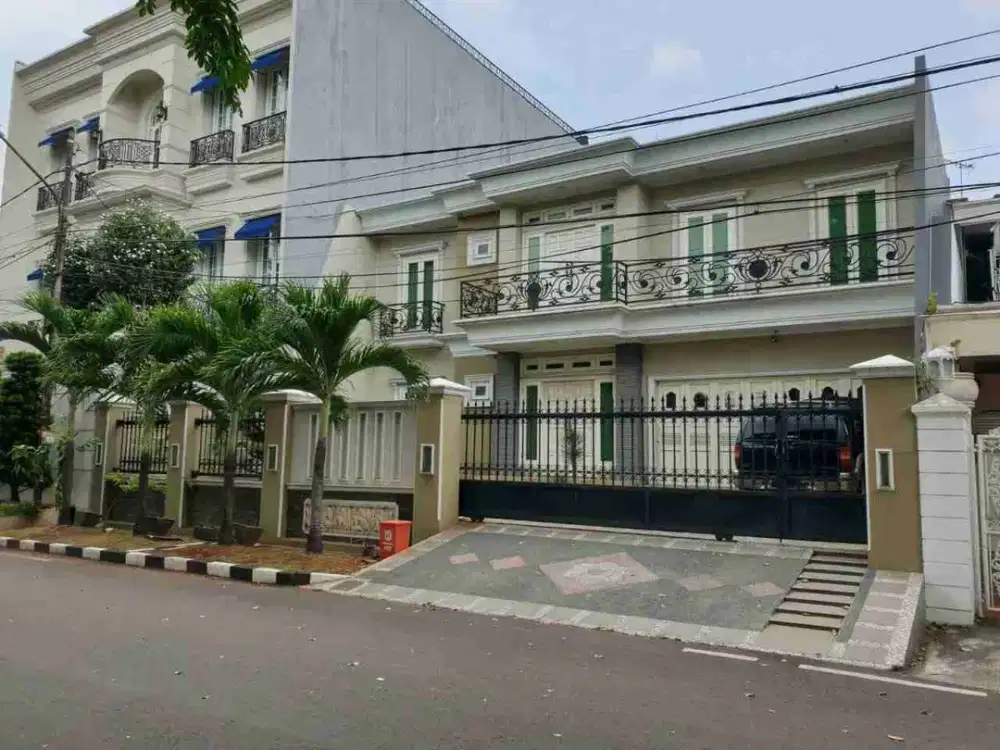 rumah rapih dan kokoh di pulomas barat jakarta timur