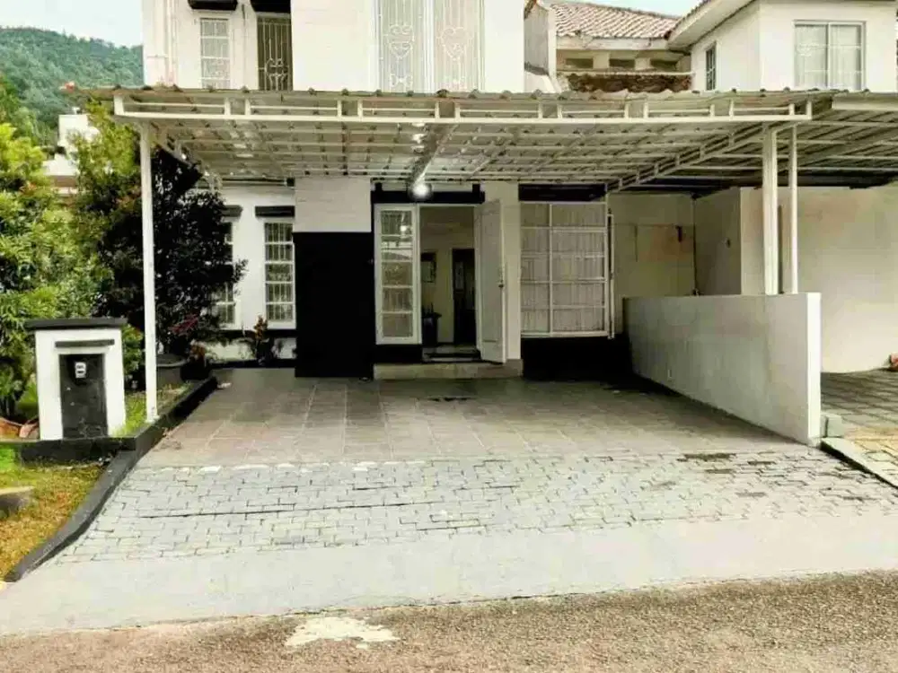 DIJUAL RUMAH DI LEGENDA WISATA CIBUBUR AKSES TOL NAGRAK KOTA WISATA SIAP HUNI MASIH NEGO