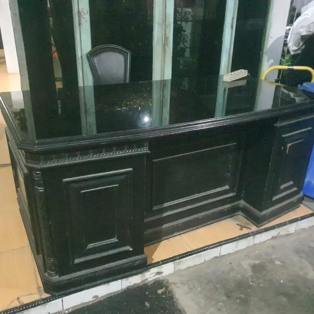 Meja Kerja warna hitam
