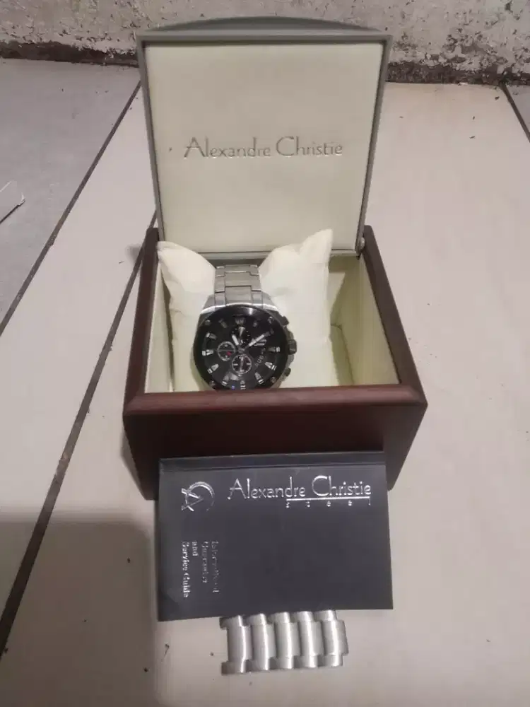 Jam Alexandre Christie