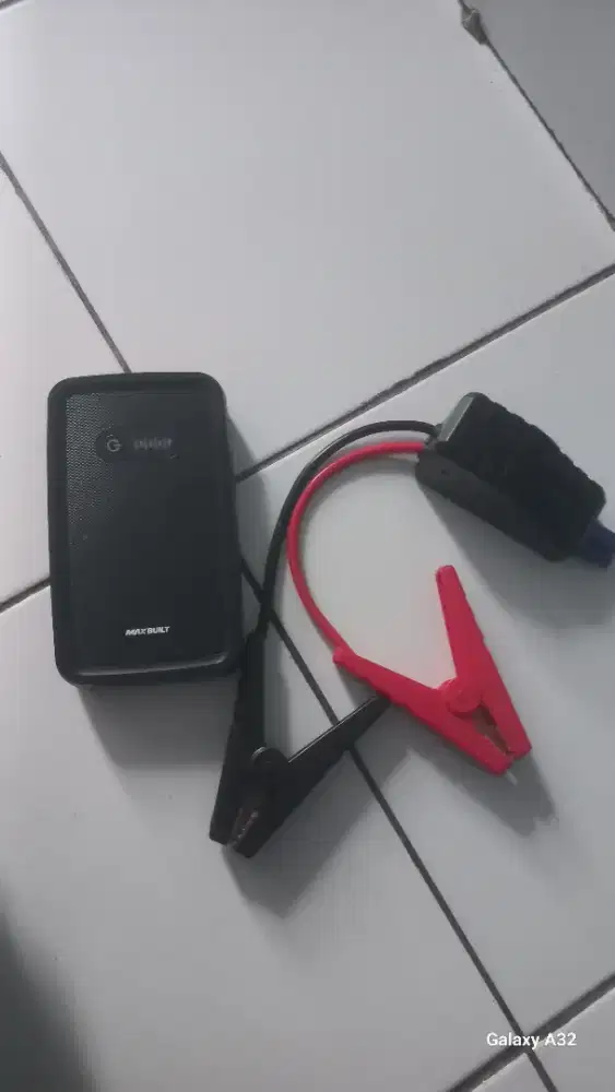 Jumper aki portable merek maxbuilt