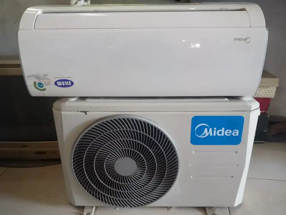 Dijual ac media setengah pk