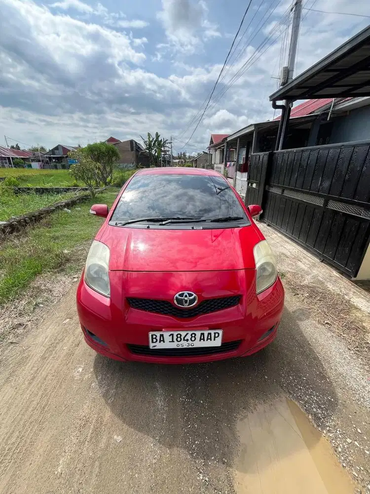 Yaris Bakpau tahun 2011 A/T