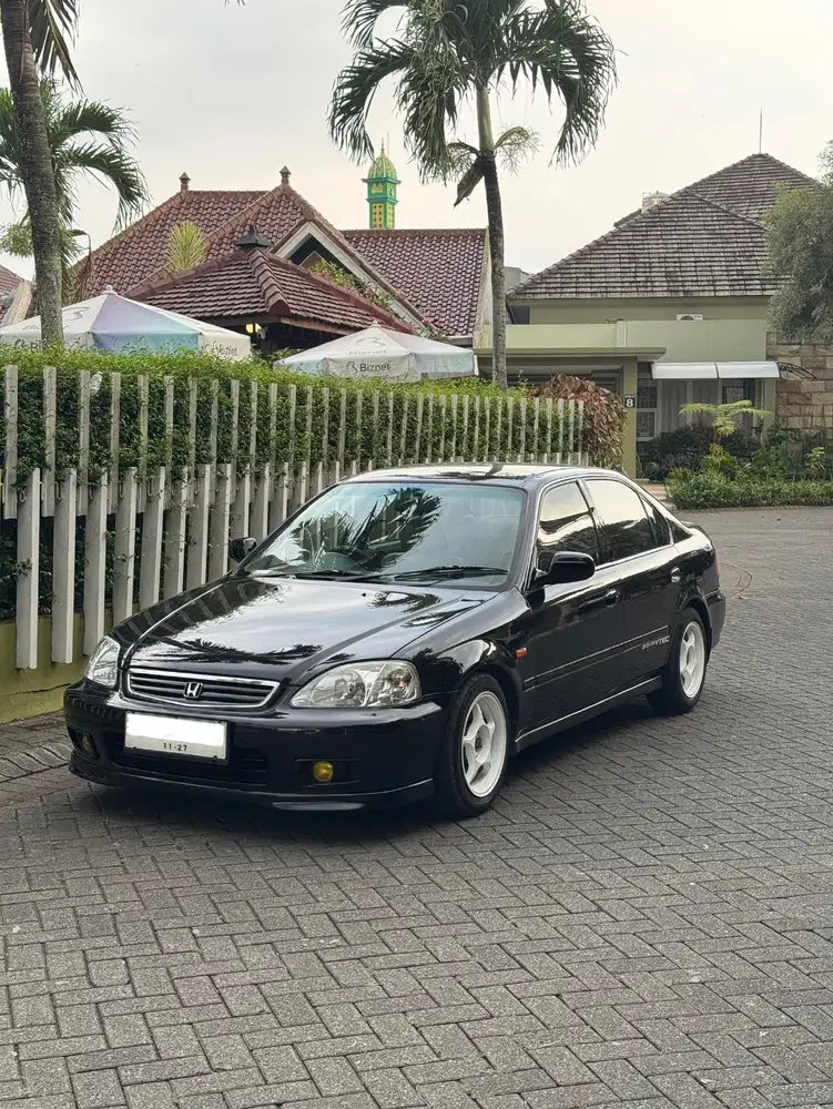 Honda civic ferio facelift manual tahun 1999, Hitam