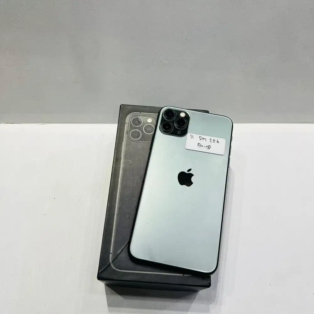 iphone 11 promax 256gb all oprator bisa smua kartu fullset bergaransi