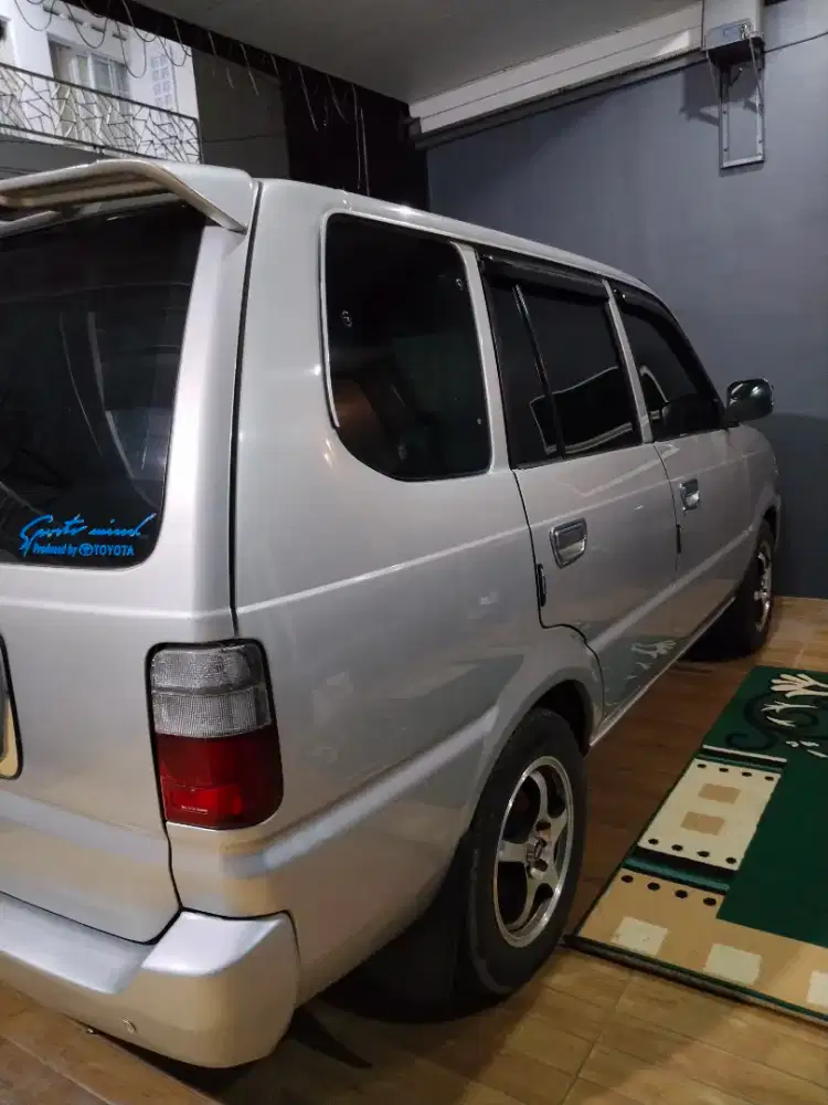 kijang kapsul SSX 2001