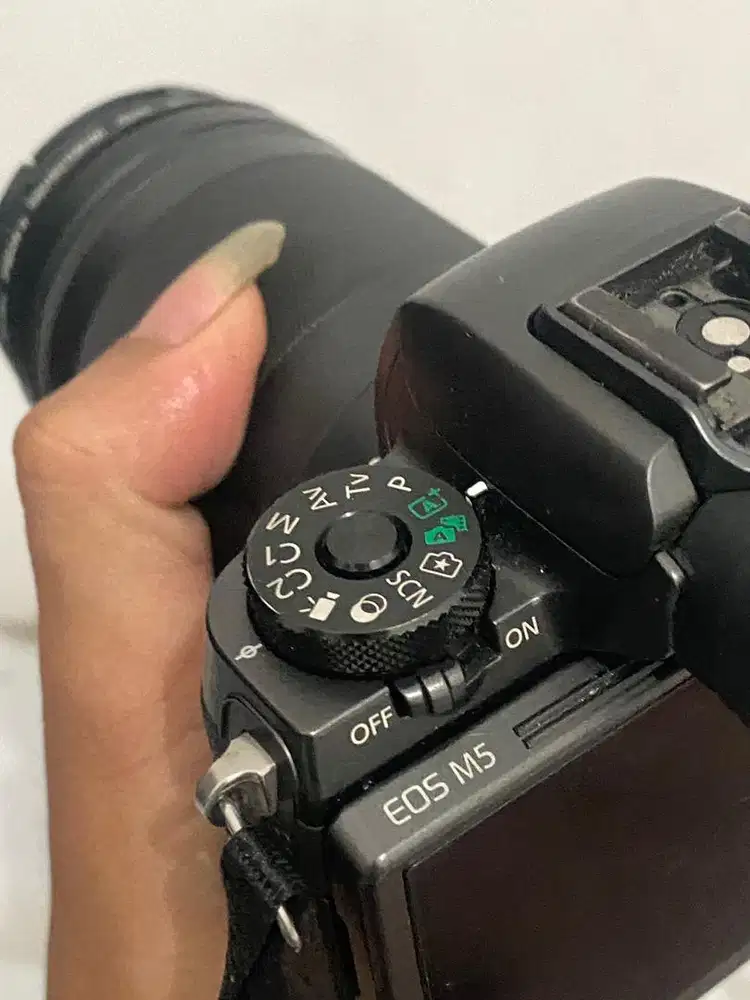 Dijual Kamera CANON EOS M5