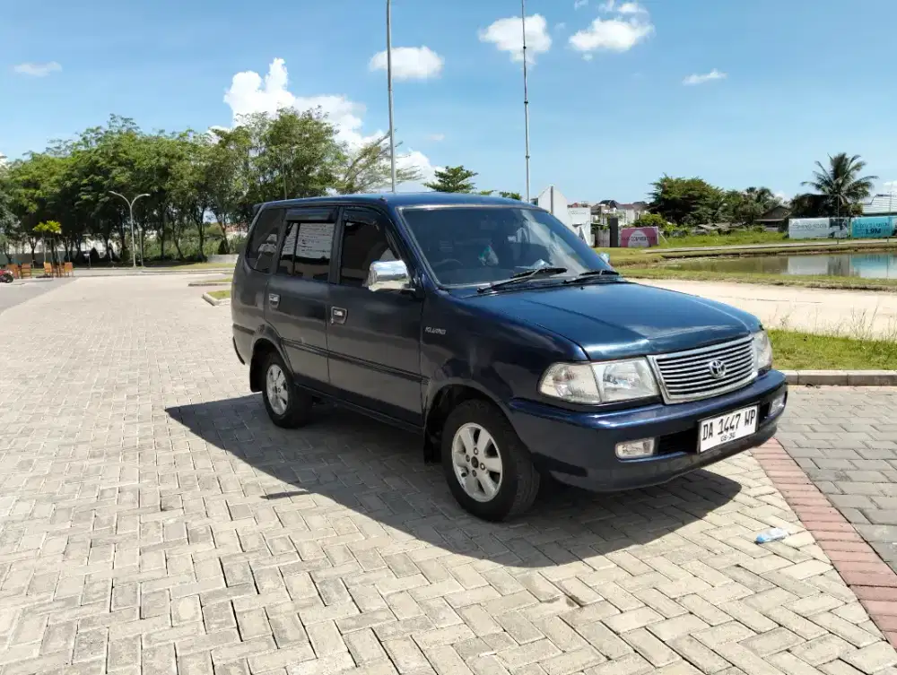 Dijual Toyota Kijang tipe SGX thn 2000 Efi
1.8cc
Istimewa