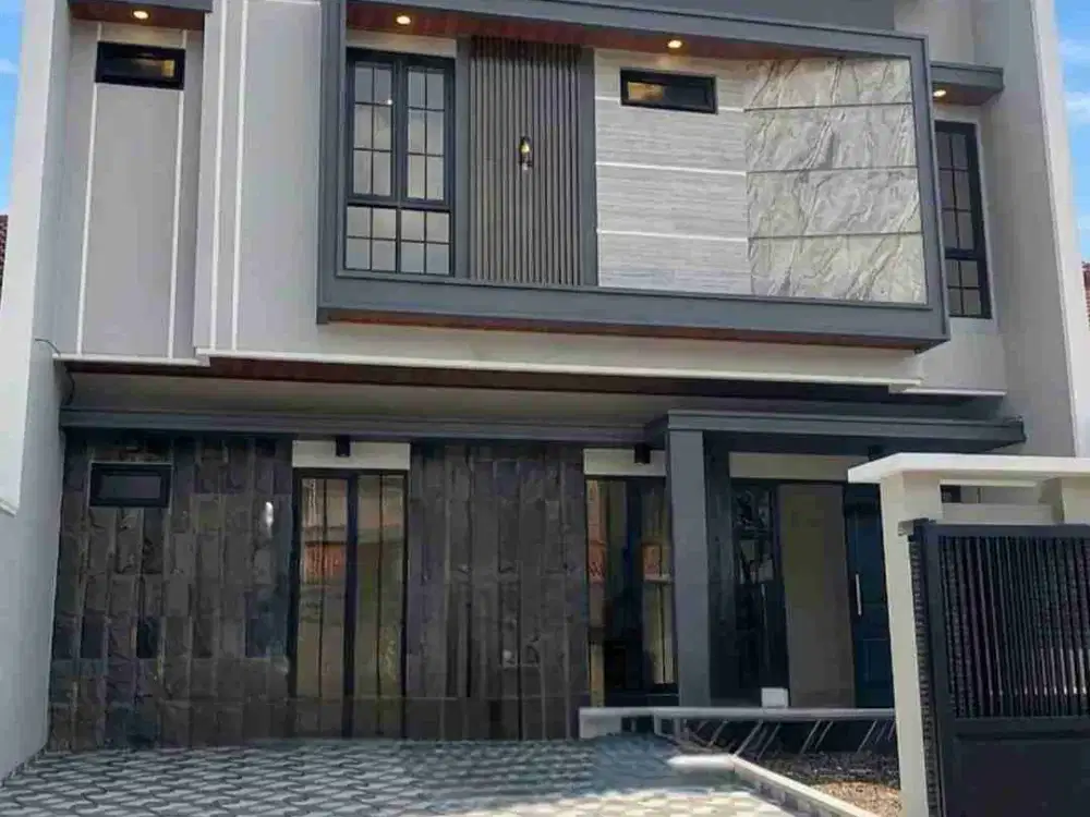 Dijual Rumah Gress Tengah Kota di kawasan Manyar