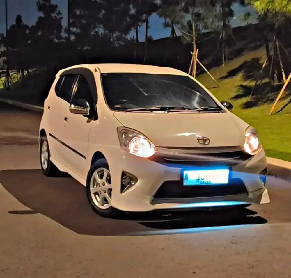 Jual mobil agya TRD 2014 minat.