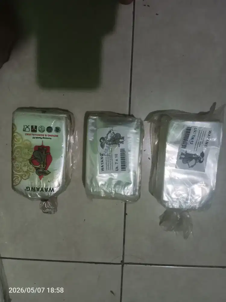 Plastik wayang  7x12