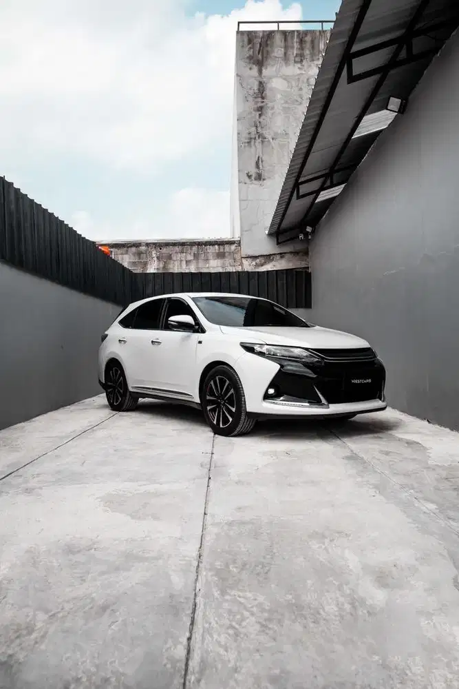 TDP 0 Rupiah ! Toyota Harrier Gs G's 2015 Antik 2016