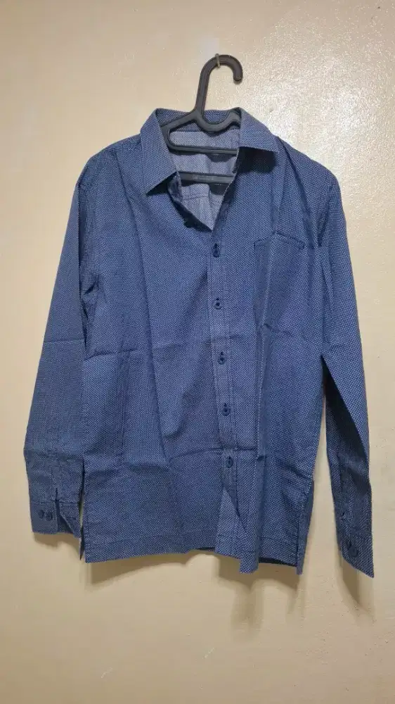 Kemeja Biru Pria